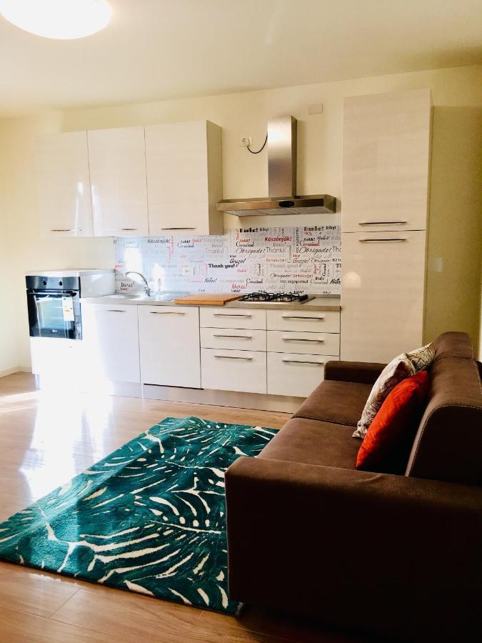 Residenza Elena Appartement Rimini Buitenkant foto