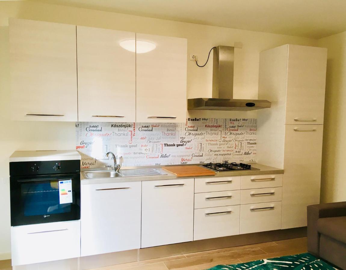 Residenza Elena Appartement Rimini Buitenkant foto