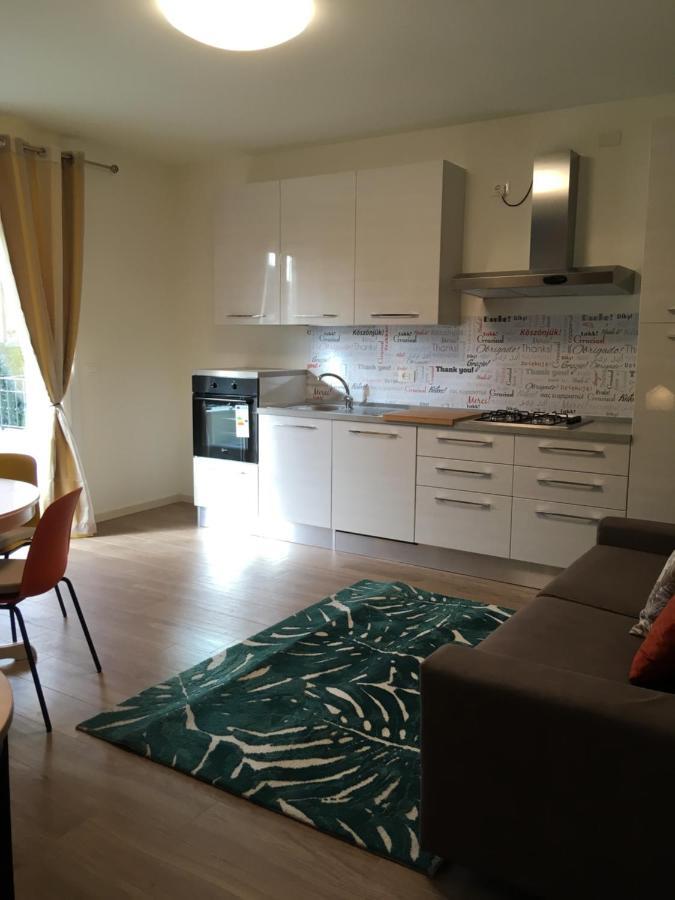 Residenza Elena Appartement Rimini Buitenkant foto