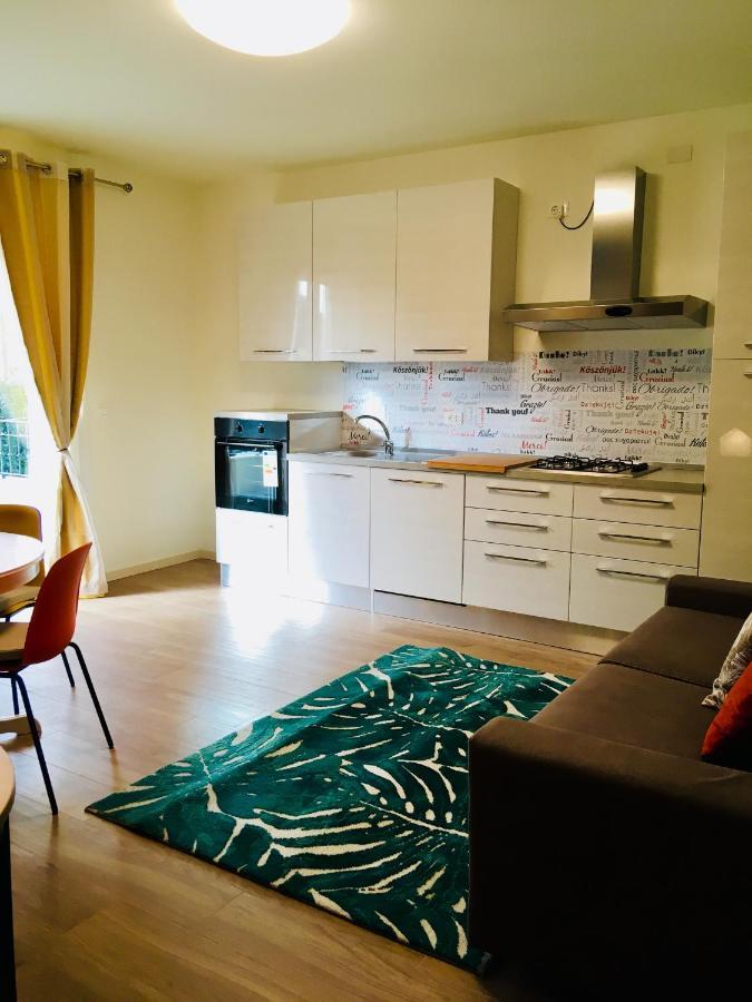 Residenza Elena Appartement Rimini Buitenkant foto